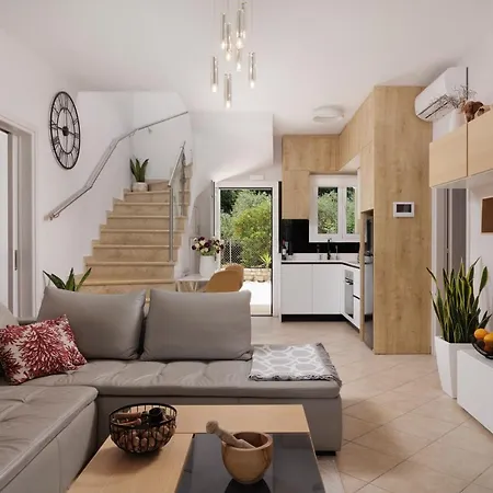 Maria Rose Vilă Kassiopi